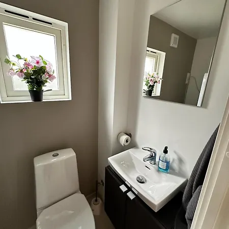 Cozy House With A Sea View * Knarrevik