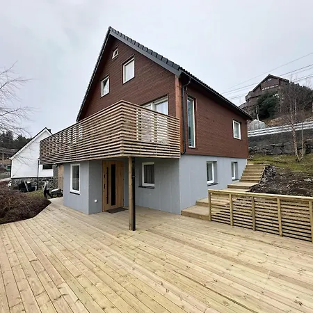 Cozy House With A Sea View * Knarrevik