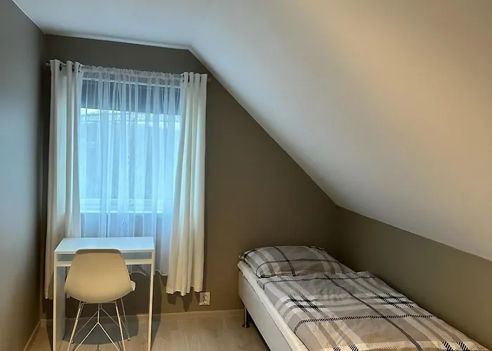 Cozy House With A Sea View Βίλα Knarrevik
