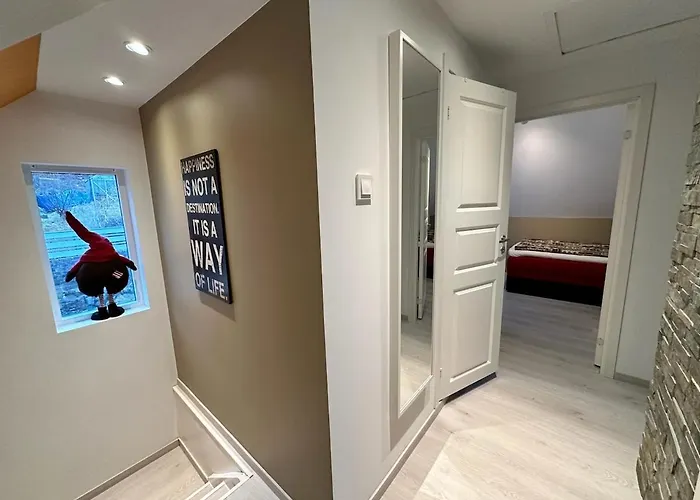 Cozy House With A Sea View Knarrevik