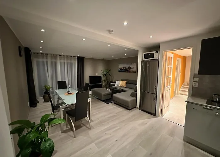Cozy House With A Sea View Βίλα Knarrevik
